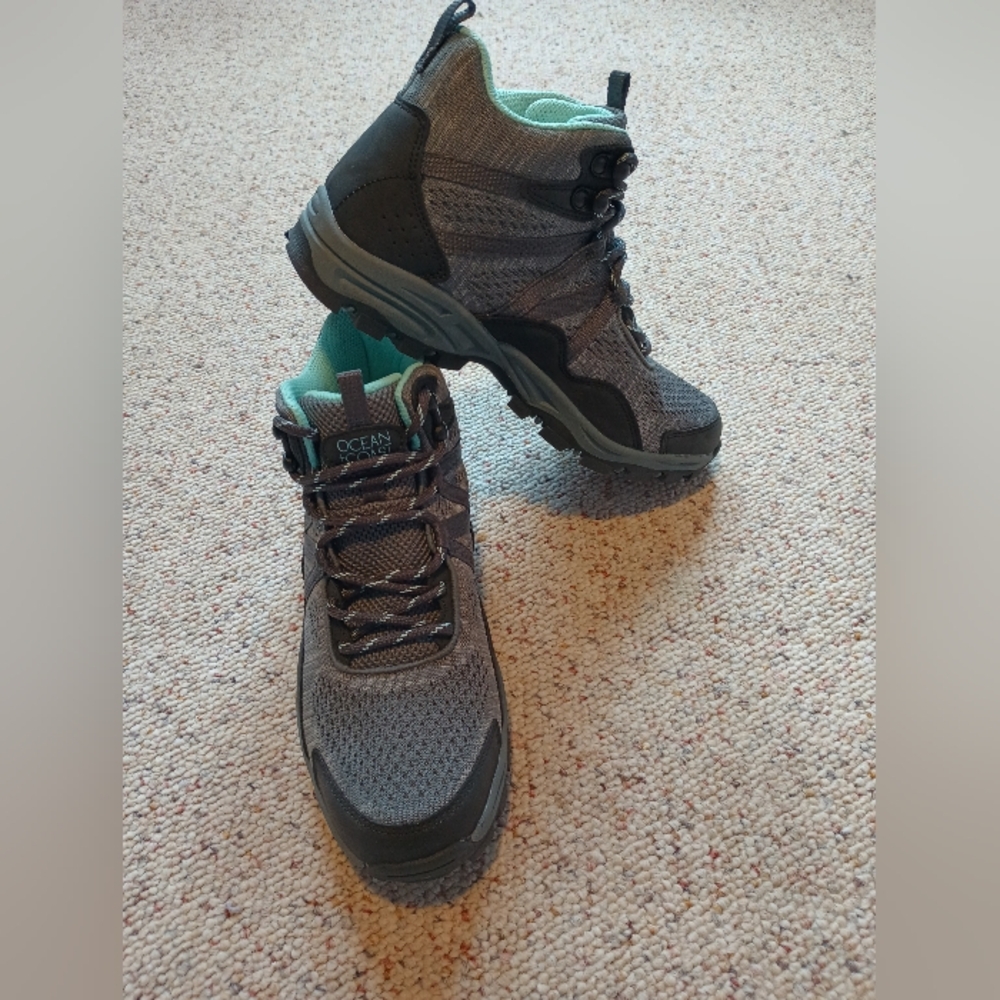 Ocean Coast! Grey High-Top Hiking Boots with Teal Accents
